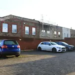 Modern Comfort 1br For 3 Free Parking 아파트 브리스틀