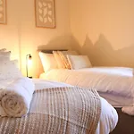 Modern Comfort 1br For 3 Free Parking *